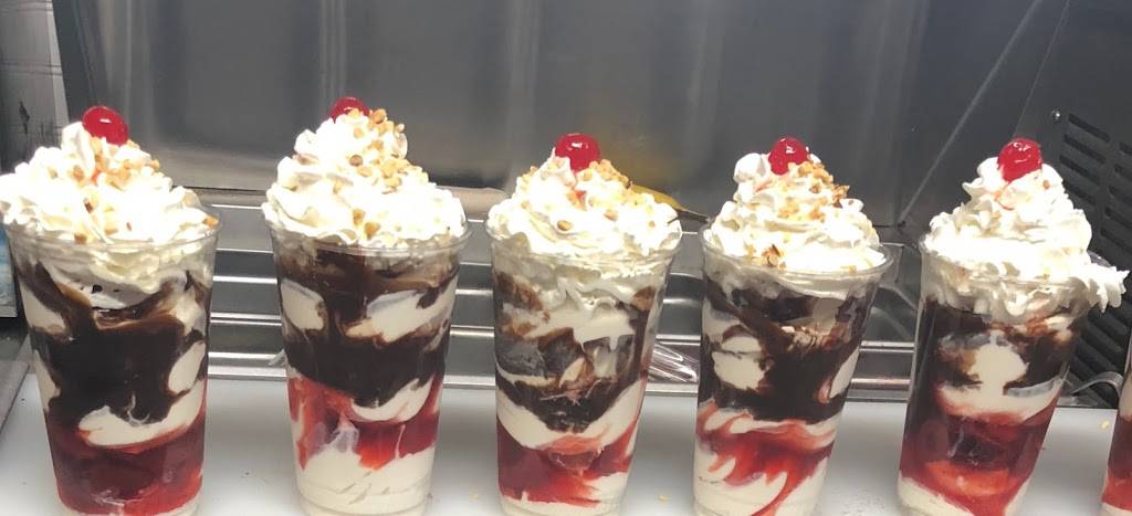 Frosty King | restaurant | 10117 Rosedale Hwy, Bakersfield, CA 93312, USA | 6615882622 OR +1 661-588-2622