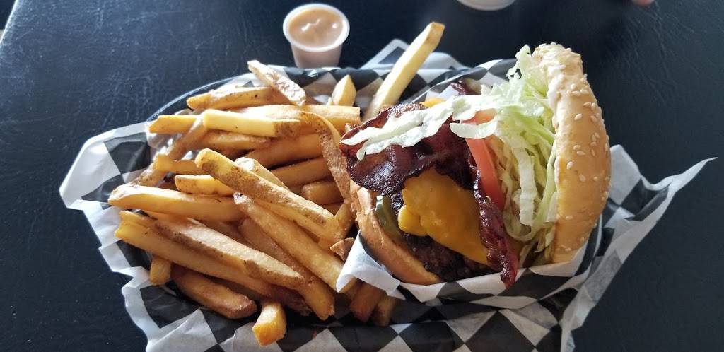 Jakes Burgers & More | restaurant | 1751 Oro Dam Blvd E, Oroville, CA 95966, USA | 5305348588 OR +1 530-534-8588