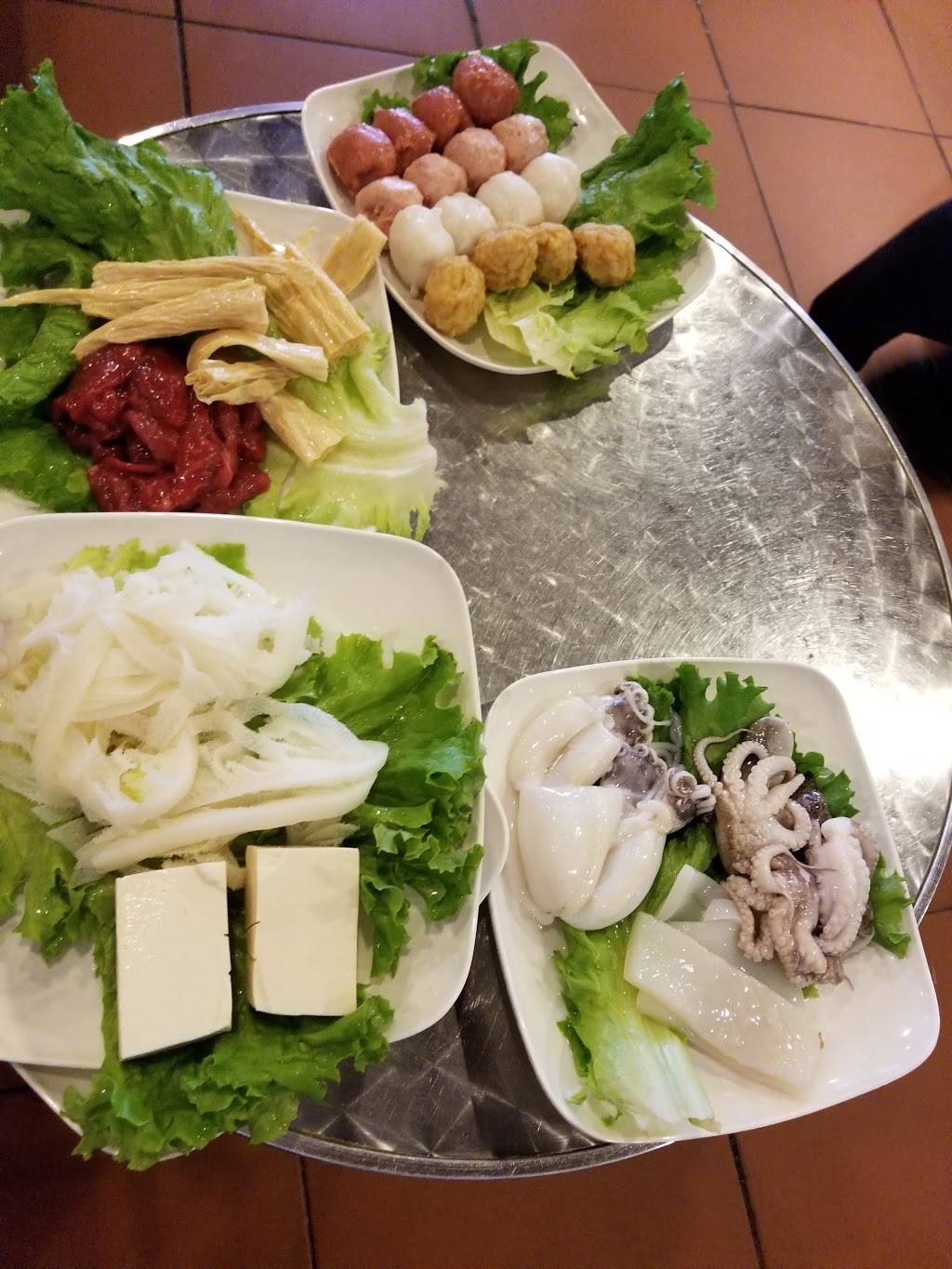Kim Tao Hot Pot | restaurant | 10 East Wilmot St #10-13, Richmond Hill, ON L4G 1G9, Canada | 9058828877 OR +1 905-882-8877