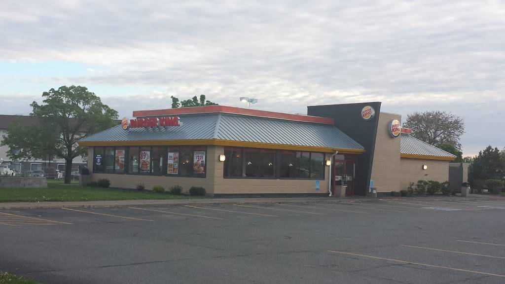Burger King | restaurant | 1925 La Porte Rd, Waterloo, IA 50702, USA | 3192326552 OR +1 319-232-6552