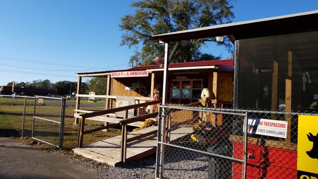Delmas BBQ & Smokehouse | restaurant | 21216 MS-613, Moss Point, MS 39562, USA | 2285886600 OR +1 228-588-6600