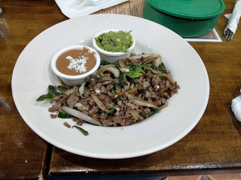 La Lagartija Taqueria | restaurant | 132 S Ashland Ave, Chicago, IL 60607, USA | 3127337772 OR +1 312-733-7772