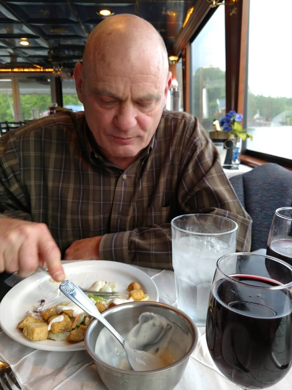 Catawba Queen | restaurant | 1459 River Hwy, Mooresville, NC 28117, USA | 7046632628 OR +1 704-663-2628