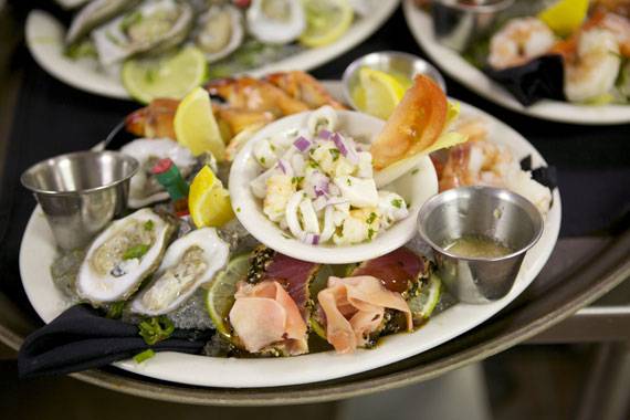 Traditions On the Beach | night club | 3111 W Gulf Dr, Sanibel, FL 33957, USA | 2394724559 OR +1 239-472-4559