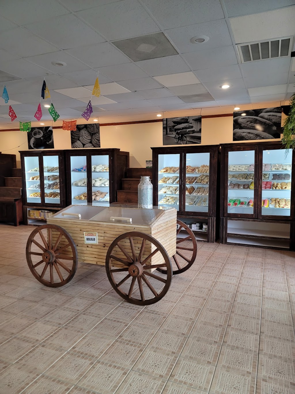 Panaderia El Horno | bakery | 4221 B, 4221 Jura Dr, Houston, TX 77084, USA | 2818153048 OR +1 281-815-3048