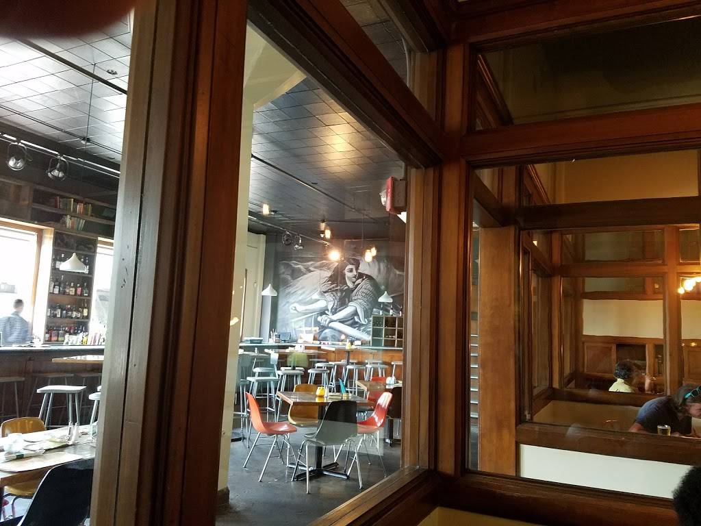 Strongwater Food and Spirits | restaurant | 401 W Town St, Columbus, OH 43215, USA | 6149283170 OR +1 614-928-3170