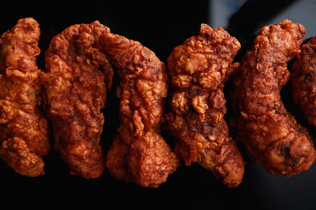 Birdies Hot Chicken | restaurant | 1285 Belmont St, Brockton, MA 02301, USA | 5088571809 OR +1 508-857-1809