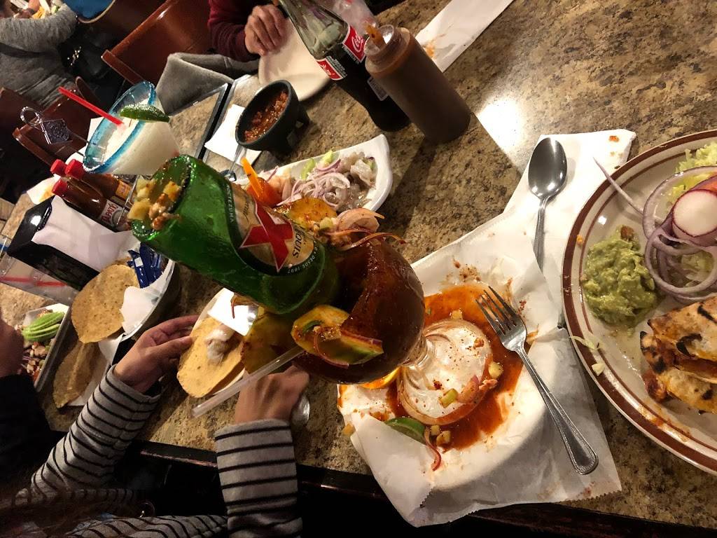 Mariscos Uruapan | restaurant | 10940 Limonite Ave, Mira Loma, CA 91752, USA | 9514795910 OR +1 951-479-5910