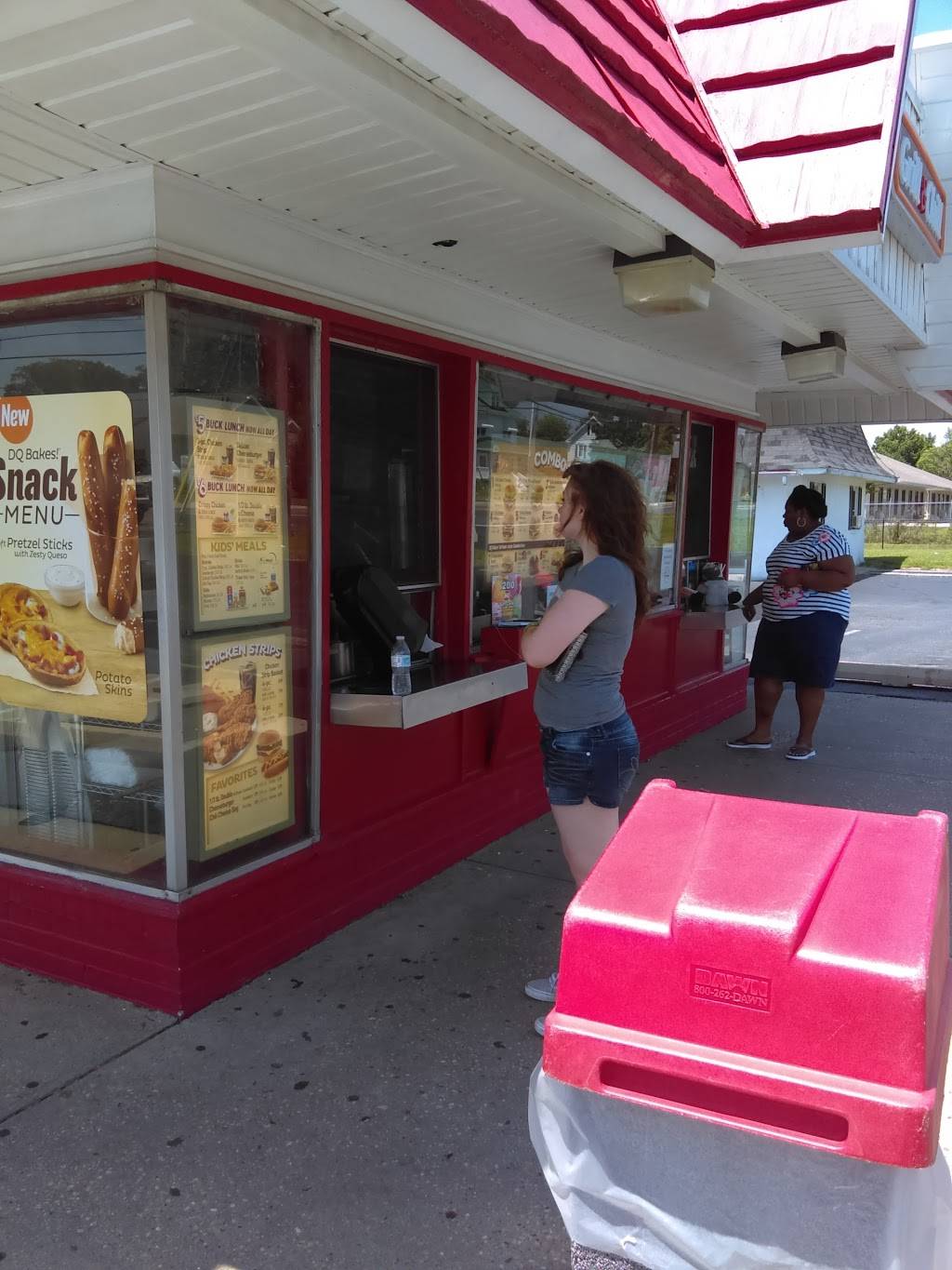 Dairy Queen | restaurant | 1000 N Walnut St, Milford, DE 19963, USA | 3024229429 OR +1 302-422-9429