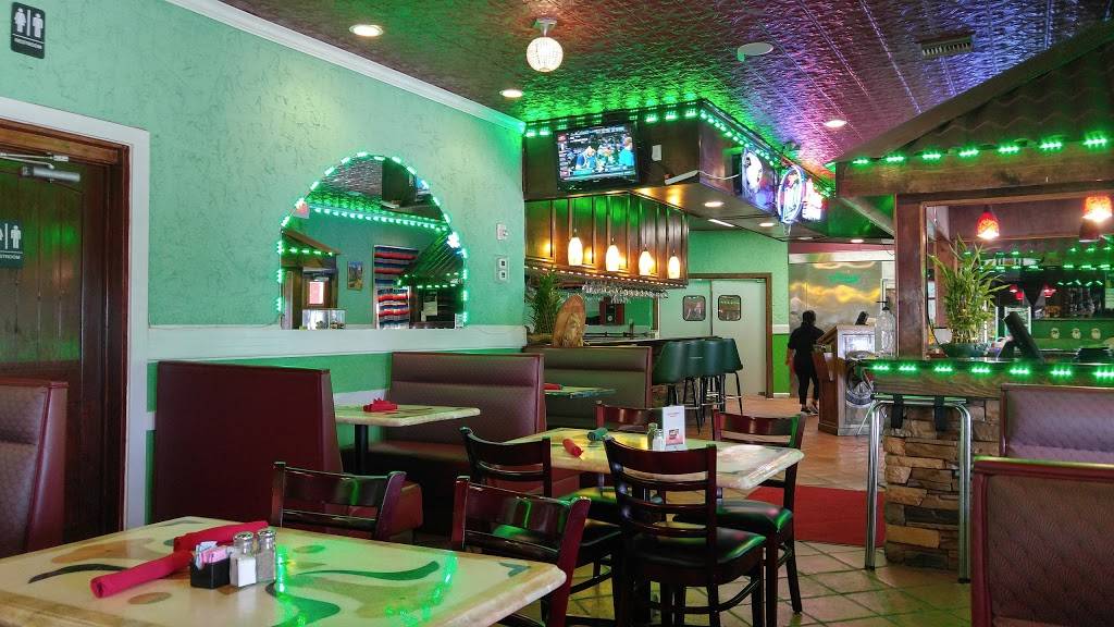 Casa Tapatia Mexican Restaurant & Bar | restaurant | 145 I-10 Frontage Rd, Beaumont, TX 77707, USA | 4098320848 OR +1 409-832-0848