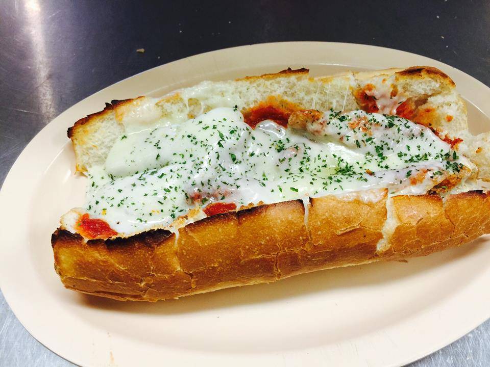 Elizabeth Pizza wentworth | restaurant | 8460 NC-87, Reidsville, NC 27320, USA | 3363489998 OR +1 336-348-9998