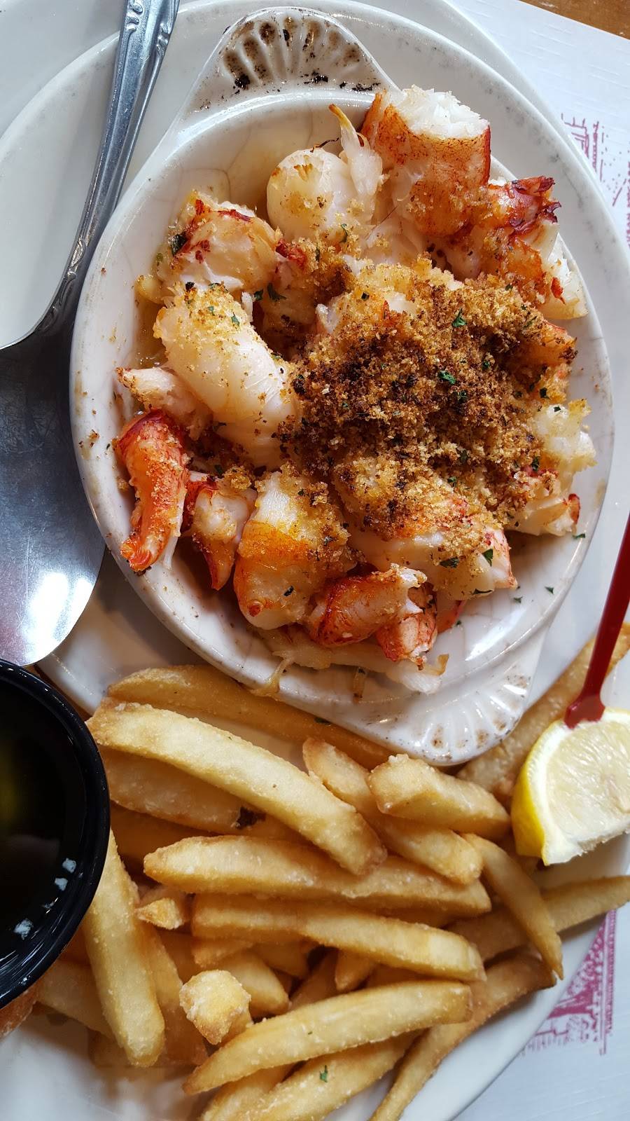 Quarterdeck | meal takeaway | 164 Main St, Falmouth, MA 02540, USA | 5085489900 OR +1 508-548-9900