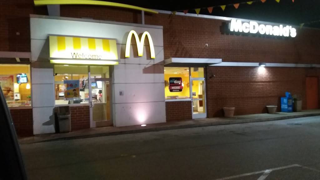 McDonalds | cafe | 3010 W 159th St, Markham, IL 60426, USA | 7083315089 OR +1 708-331-5089