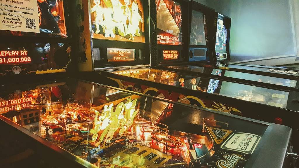 Swillburger | restaurant | 820 S Clinton Ave, Rochester, NY 14620, USA | 5854422442 OR +1 585-442-2442