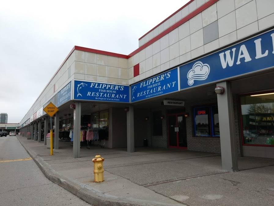 Flippers Fish House | meal takeaway | 2300 Lawrence Ave E, Scarborough, ON M1P 2K9, Canada | 4167596671 OR +1 416-759-6671