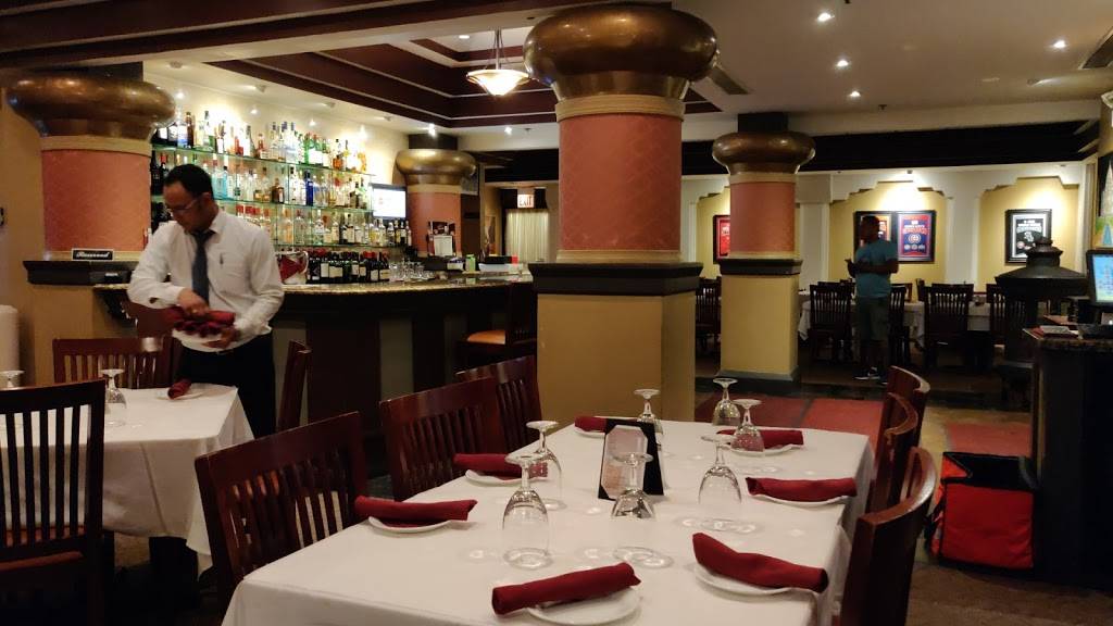 Chicago Curry House Restaurant | meal delivery | 899 S Plymouth Ct, Chicago, IL 60605, USA | 3123629999 OR +1 312-362-9999