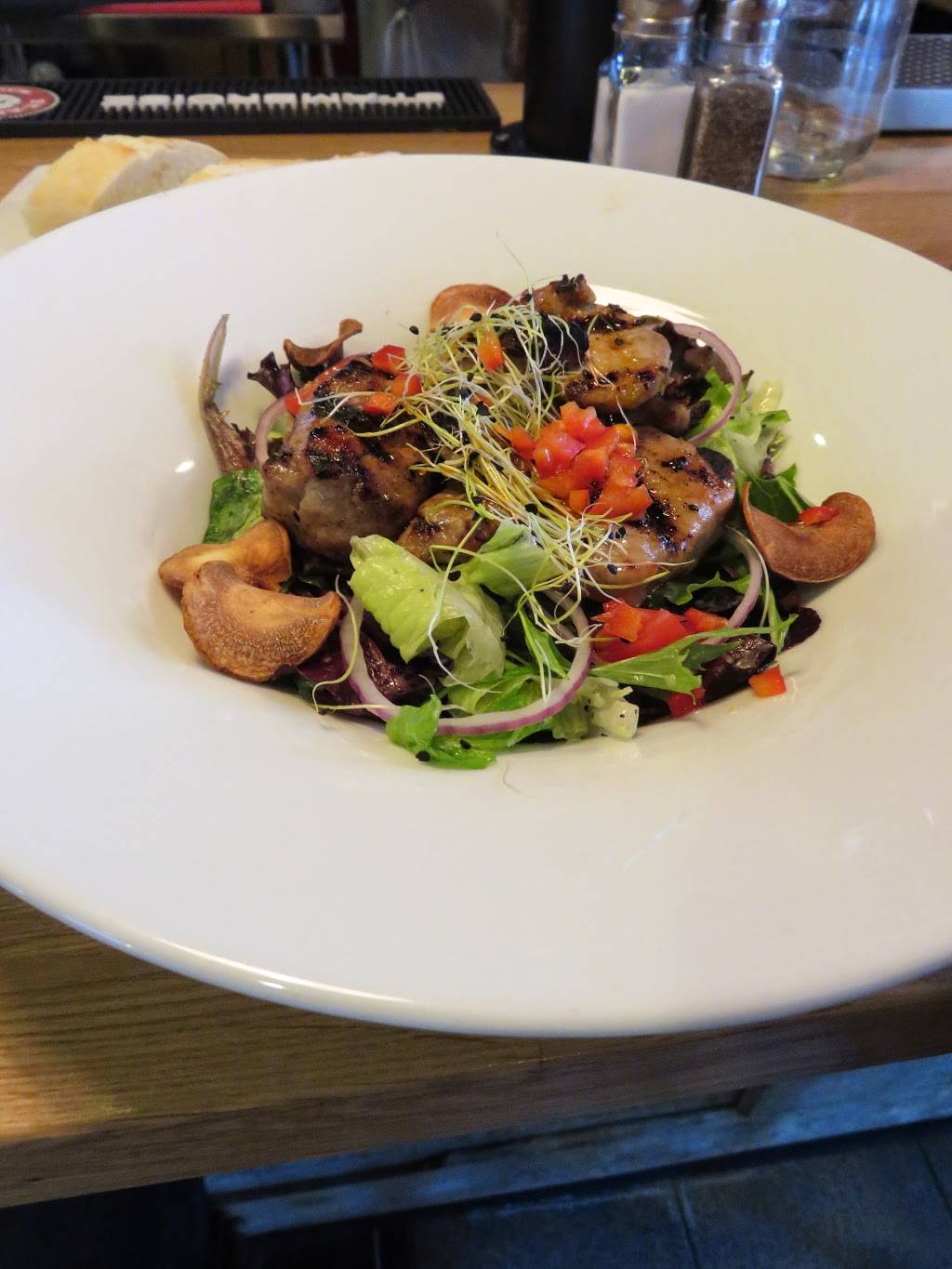 Le C.A. Resto Traiteur | restaurant | 434 Boulevard Manseau, Joliette, QC J6E 3E1, Canada | 4503945880 OR +1 450-394-5880