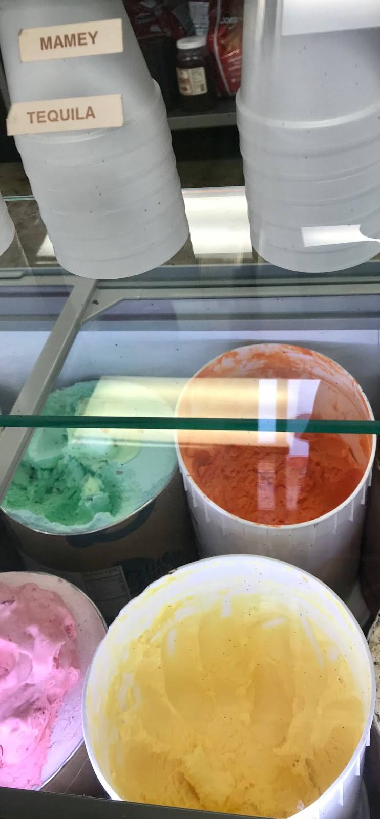 El bombon | restaurant | 1082 Havana St, Aurora, CO 80010, USA | 7205351041 OR +1 720-535-1041