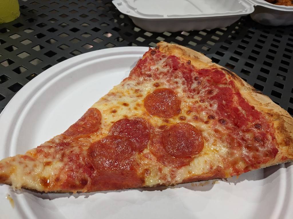 Wegmans Pizza | restaurant | 20600 Seneca Meadows Pkwy, Germantown, MD 20876, USA | 2404990725 OR +1 240-499-0725