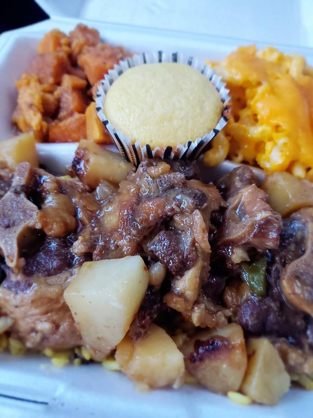 Tasty Tracys soulfood | restaurant | 2415 SE 12th St, Gainesville, FL 32641, USA | 3522136990 OR +1 352-213-6990