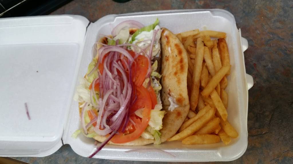 PJs Sandwich Shoppe | restaurant | 193 Herricks Rd, New Hyde Park, NY 11040, USA | 5167413354 OR +1 516-741-3354