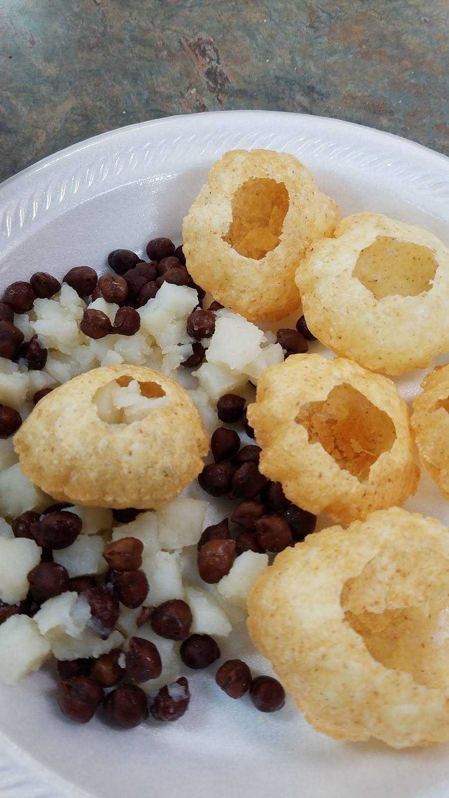 Taj Chaat House | restaurant | 1057 W Rochelle Rd, Irving, TX 75062, USA | 2145961133 OR +1 214-596-1133