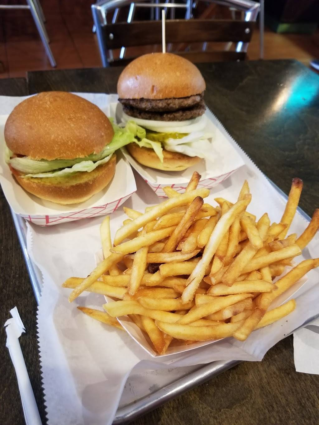 My House Burgers and Shakes | cafe | 1650 Sheepshead Bay Rd, Brooklyn, NY 11235, USA | 7189340400 OR +1 718-934-0400