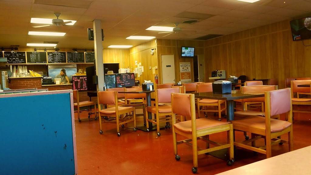 Reeses Bar-B-Q | restaurant | 4606 Winchester Rd, Memphis, TN 38118, USA | 9013661497 OR +1 901-366-1497