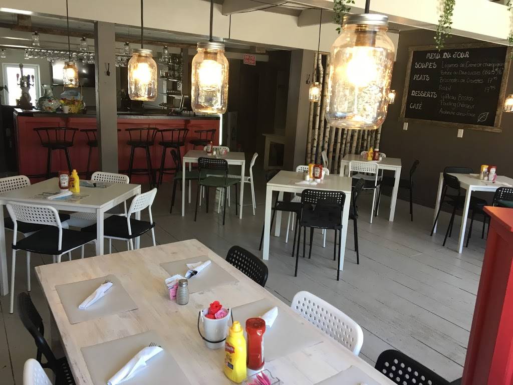 Les MalCommodes | restaurant | 19 Avenue dAuteuil, Saint-Basile, QC G0A, Canada | 4185000770 OR +1 418-500-0770