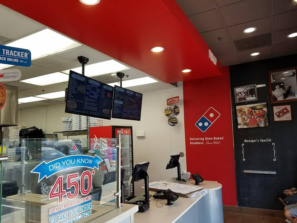 Dominos Pizza | meal delivery | 4275 University Pkwy, San Bernardino, CA 92407, USA | 9098801831 OR +1 909-880-1831