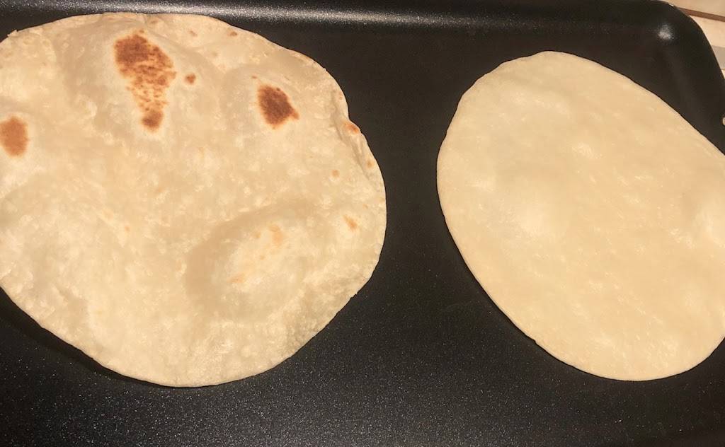 Flautonas El Cachanilla | restaurant | 4657 White Ln, Bakersfield, CA 93309, USA | 6613038666 OR +1 661-303-8666