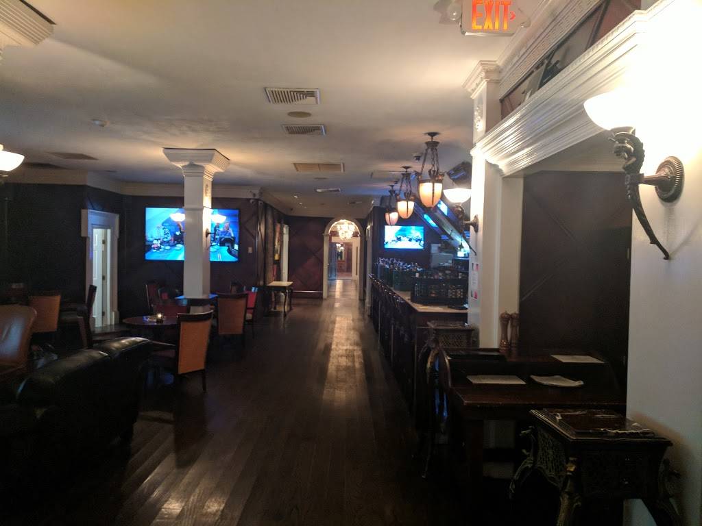 The Carltun | restaurant | 1899 Hempstead Turnpike, East Meadow, NY 11554, USA | 5165420700 OR +1 516-542-0700