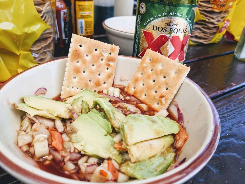 Roccos | restaurant | Avenida del Pacífico Loc 321, Playas, de Tijuana, 22500 Tijuana, B.C., Mexico | 016646300766 OR +52 664 630 0766