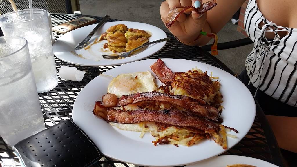 Sloans Restaurant | restaurant | 81539 CA-111, Indio, CA 92201, USA | 7603473923 OR +1 760-347-3923