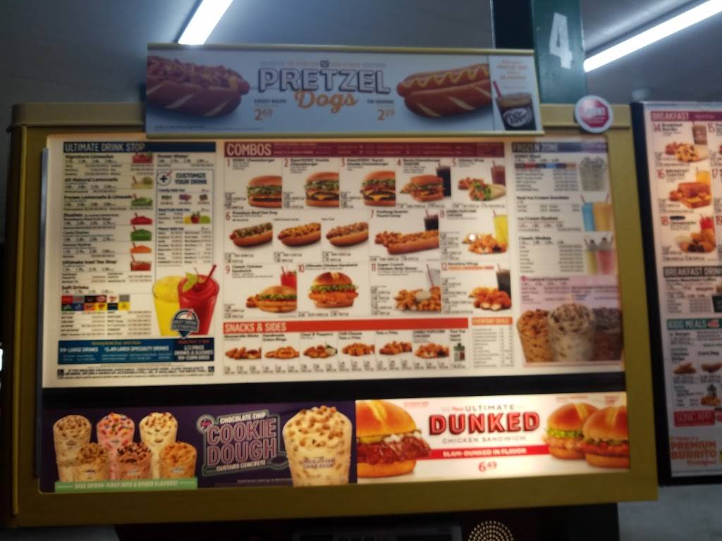 Sonic Drive-In | restaurant | 112 E University Pkwy, Jackson, TN 38305, USA | 7315121010 OR +1 731-512-1010