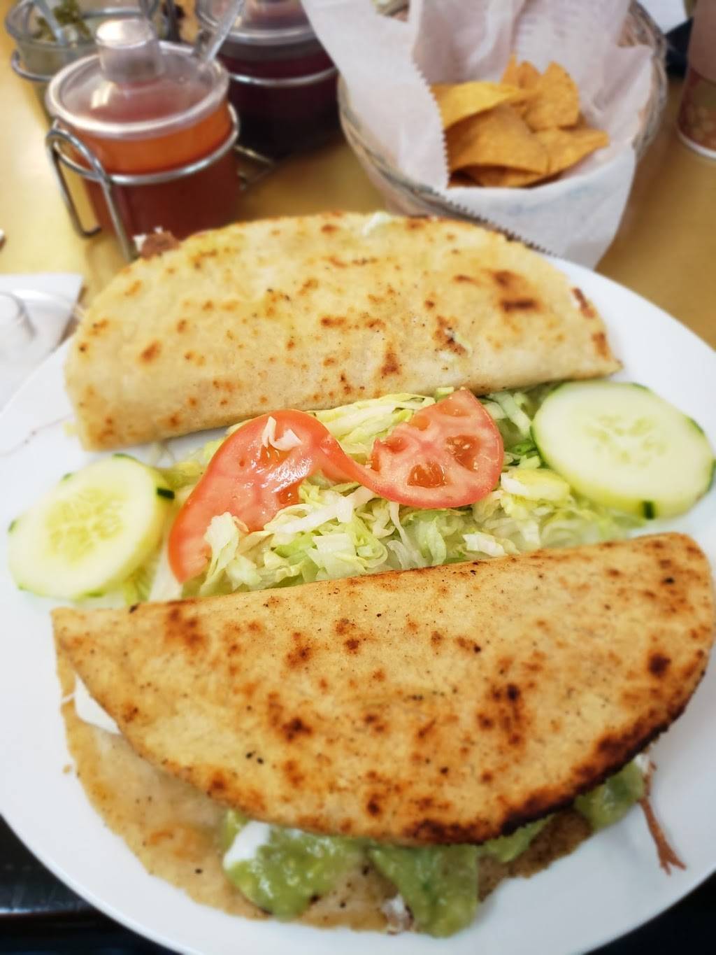 Puebla | restaurant | 374 Avenue P, Brooklyn, NY 11204, USA | 7183362306 OR +1 718-336-2306