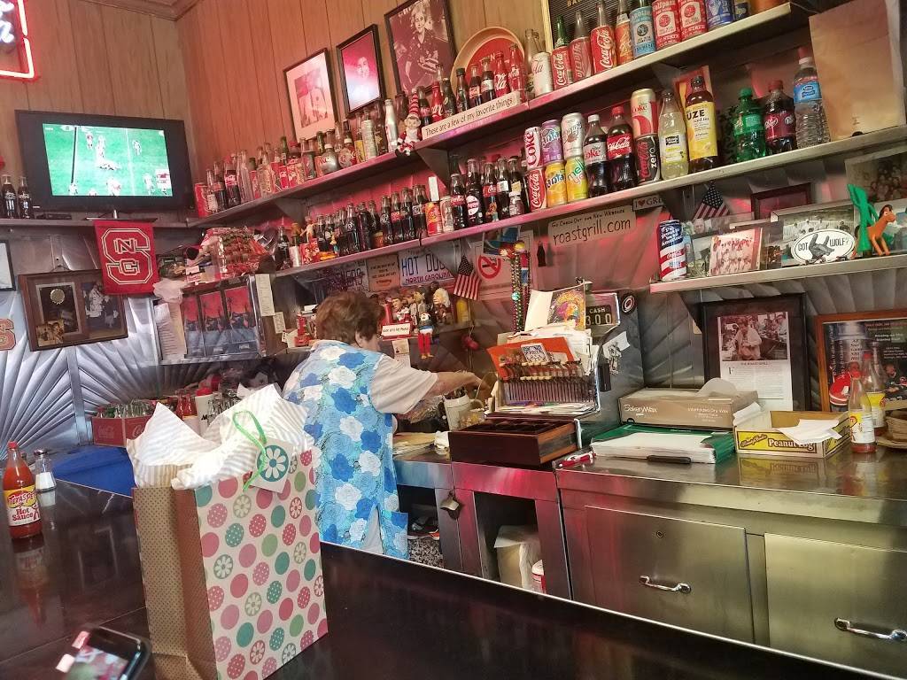 The Roast Grill | restaurant | 7 S West St, Raleigh, NC 27603, USA | 9198328292 OR +1 919-832-8292