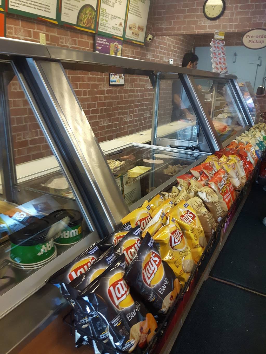 Subway | restaurant | Dundurn Place, 50 Dundurn St S Unit # 107, Hamilton, ON L8P 4W3, Canada | 9055277050 OR +1 905-527-7050