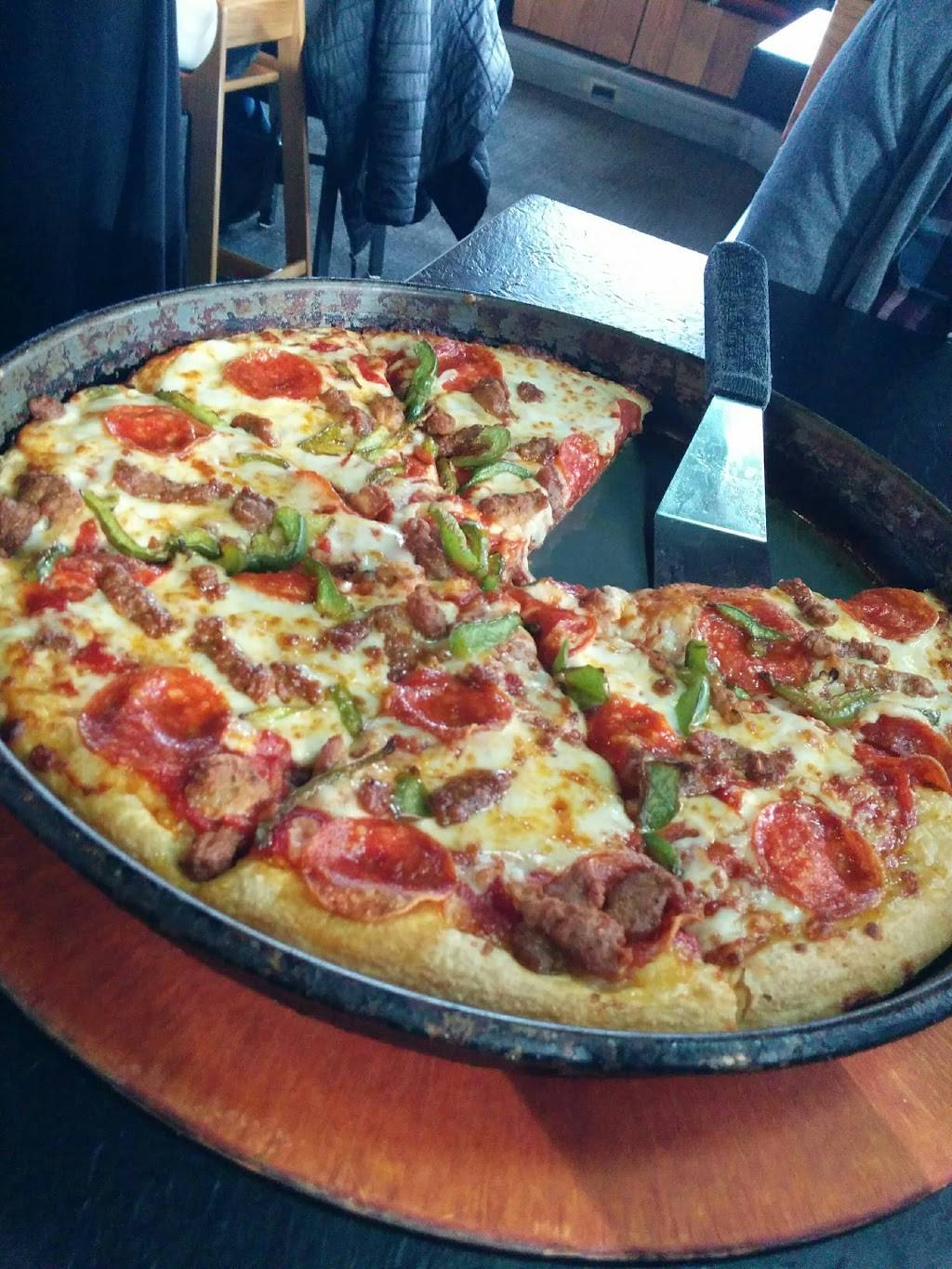 Pizza Hut | meal takeaway | 400 S Hermitage Rd, Hermitage, PA 16148, USA | 7249813321 OR +1 724-981-3321