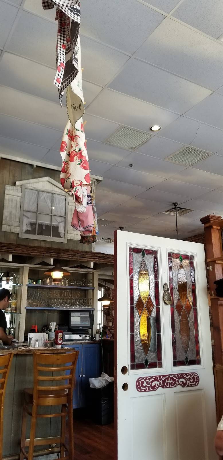 Awful Annies | restaurant | 490 G St, Lincoln, CA 95648, USA | 9166459766 OR +1 916-645-9766