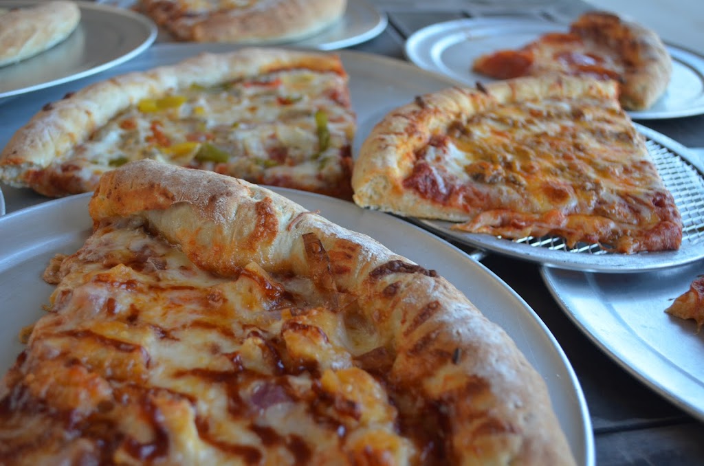 The Deep Dish Lounge Pizza, Wings & Arcade | restaurant | 511 N 30th St, Colorado Springs, CO 80904, USA | 7197550004 OR +1 719-755-0004