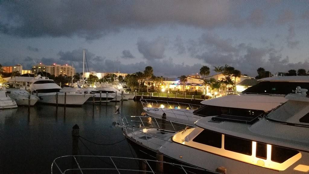 Lighthouse Point Yacht Club | restaurant | 2701 NE 42nd St, Lighthouse Point, FL 33064, USA | 9549427244 OR +1 954-942-7244