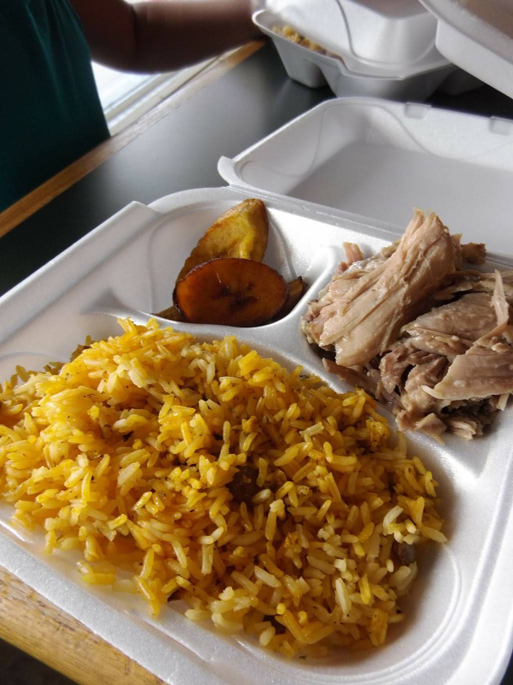 Nilsas Puerto Rican Bistro | restaurant | 9002 N 40th St, Tampa, FL 33604, USA | 8133029967 OR +1 813-302-9967