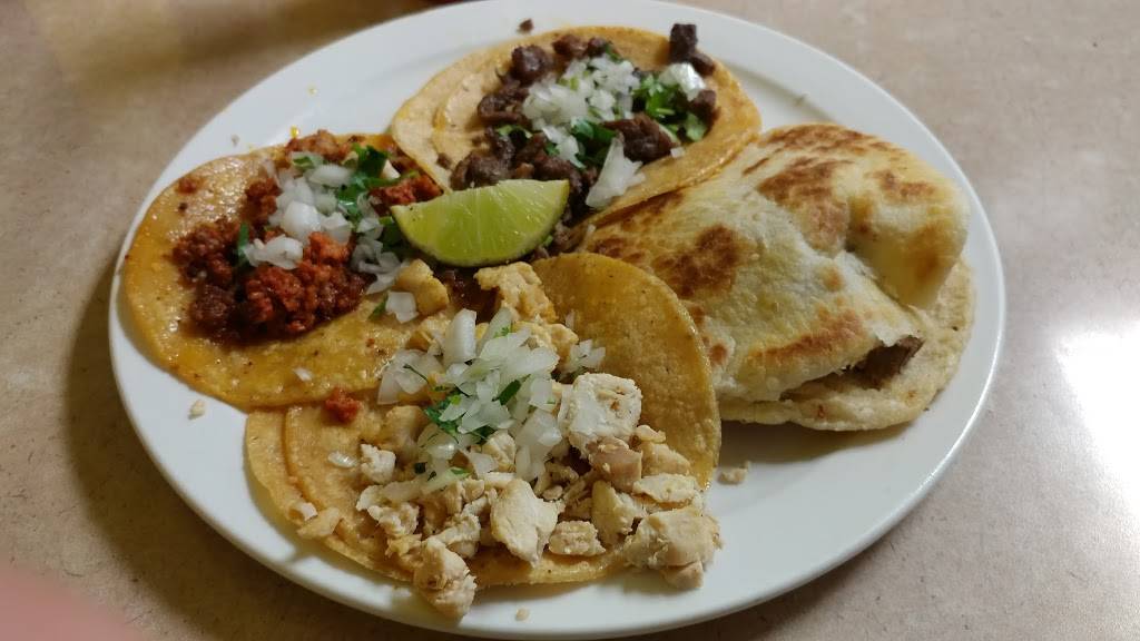 Pancho Tacos | restaurant | 629 W Pioneer Pkwy, Arlington, TX 76010, USA | 8174601480 OR +1 817-460-1480