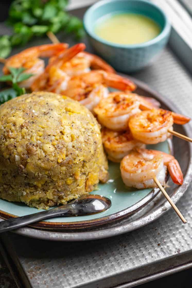 Alinas Convenience & Deli | restaurant | 28 Broadway, Taunton, MA 02780, USA | 7745011355 OR +1 774-501-1355