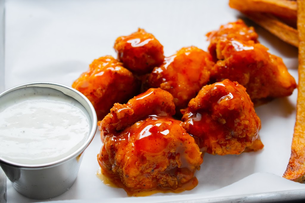 Fuera de Lugar | Sports Bar | | restaurant | 1101 E Nolana Loop, Pharr, TX 78577, USA | 9564753663 OR +1 956-475-3663