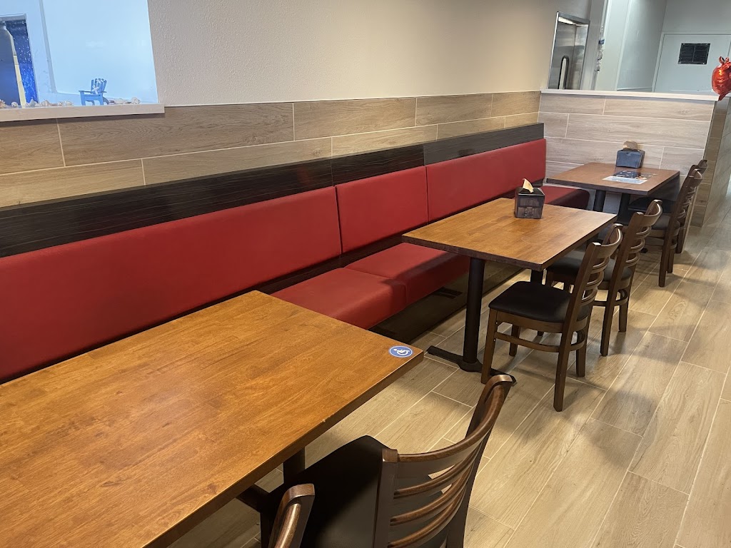 Krabby Island | restaurant | 1711 W Lugonia Ave #101, Redlands, CA 92374, USA | 9097928875 OR +1 909-792-8875