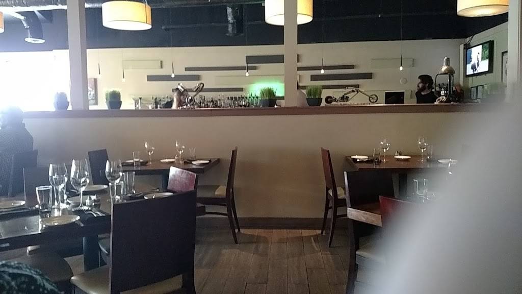 Graze Restaurant | restaurant | 863 Houston Northcutt Blvd, Mt Pleasant, SC 29464, USA | 8436062493 OR +1 843-606-2493