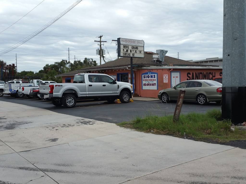 Harborside Grill | restaurant | 4103 Causeway Blvd, Tampa, FL 33619, USA | 8132474565 OR +1 813-247-4565