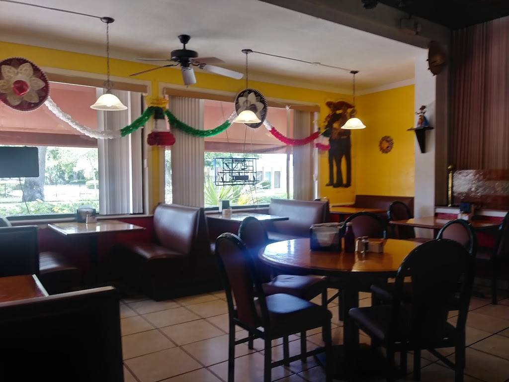 Santa Fé Mexican Grill | restaurant | 800 Clearwater Largo Rd N, Largo, FL 33770, USA | 7272707378 OR +1 727-270-7378